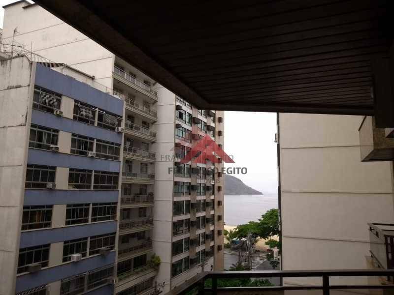 Apartamento à venda com 4 quartos, 270m² - Foto 2