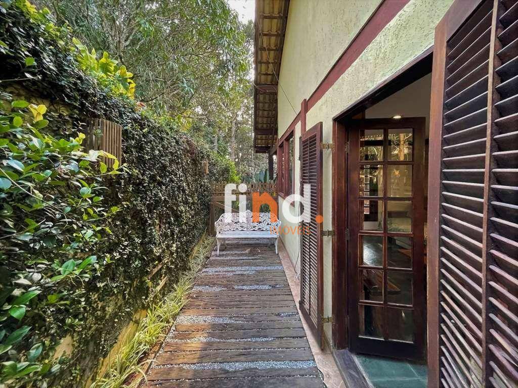 Casa de Condomínio à venda com 4 quartos, 220m² - Foto 29