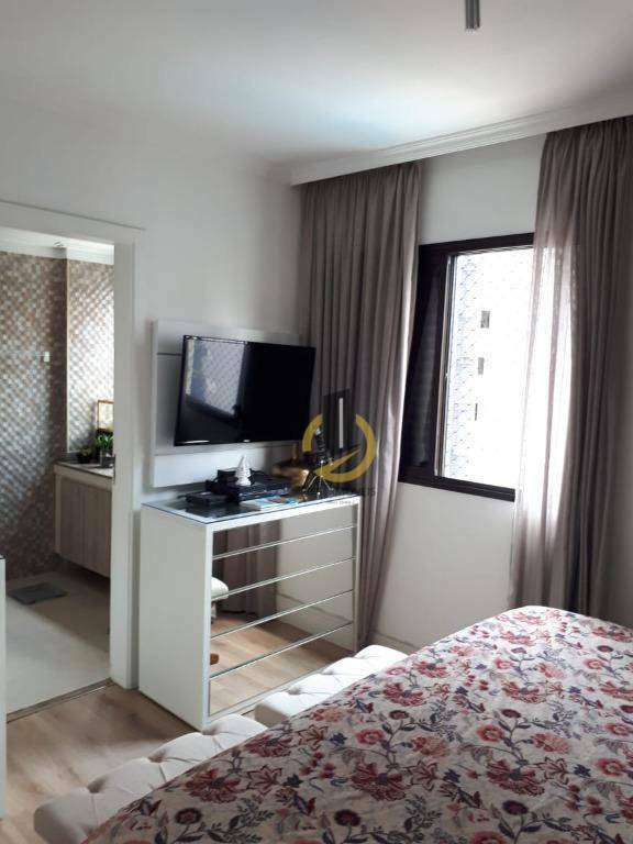 Apartamento à venda com 3 quartos, 137m² - Foto 18