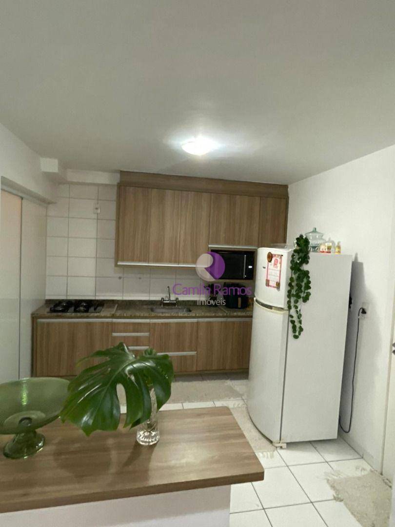 Apartamento à venda com 3 quartos, 90m² - Foto 2