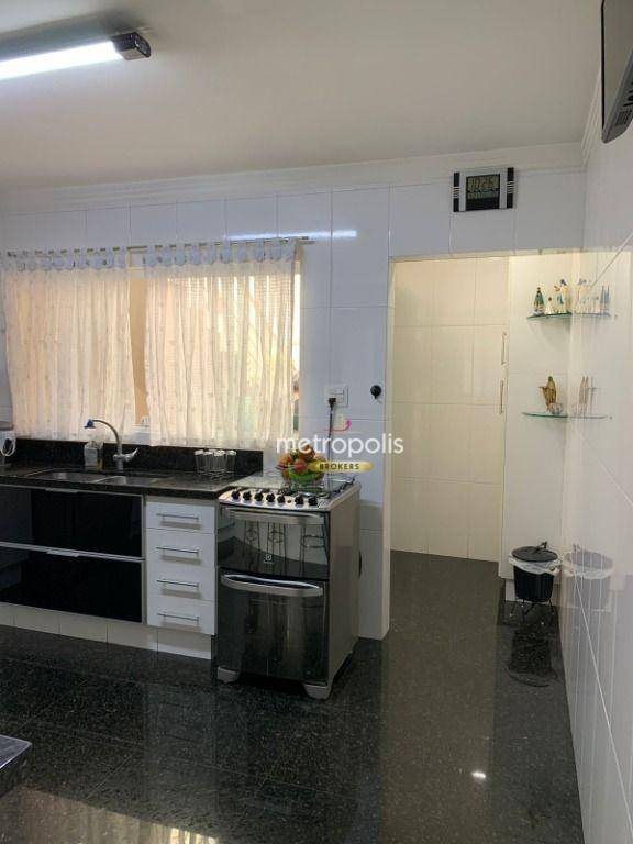 Sobrado à venda com 3 quartos, 383m² - Foto 14