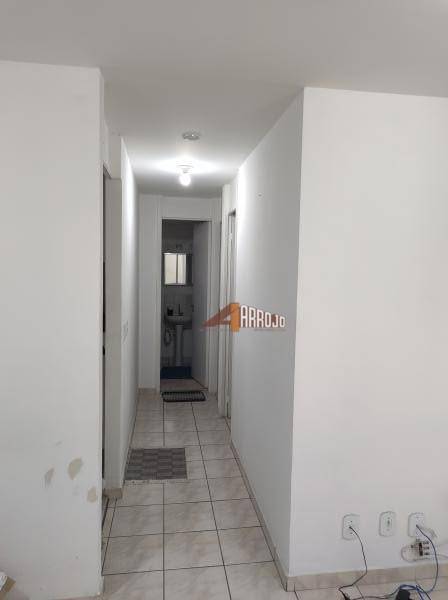 Apartamento à venda com 2 quartos, 45m² - Foto 3