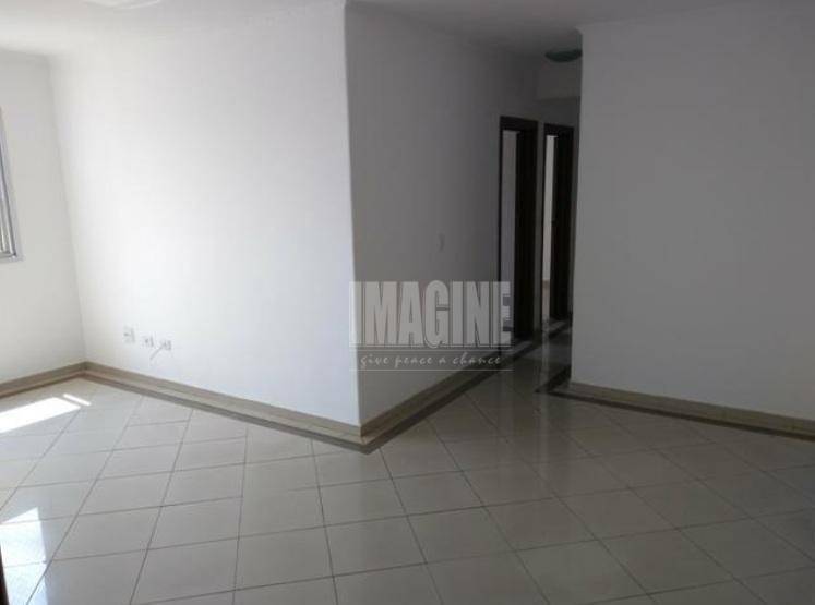 Apartamento à venda com 3 quartos, 100m² - Foto 2