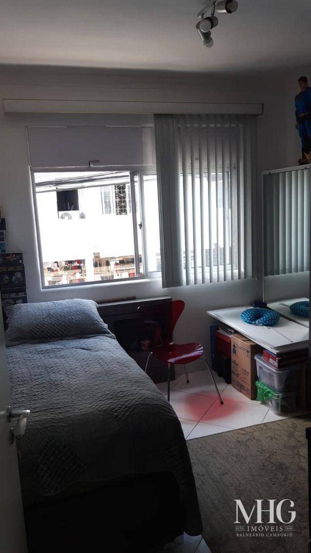 Apartamento à venda com 3 quartos, 105m² - Foto 9