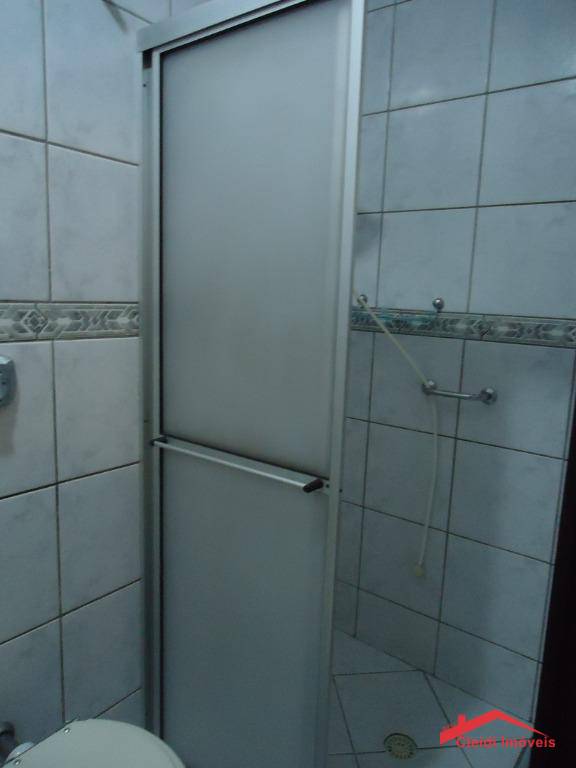 Apartamento para alugar com 2 quartos, 70m² - Foto 20