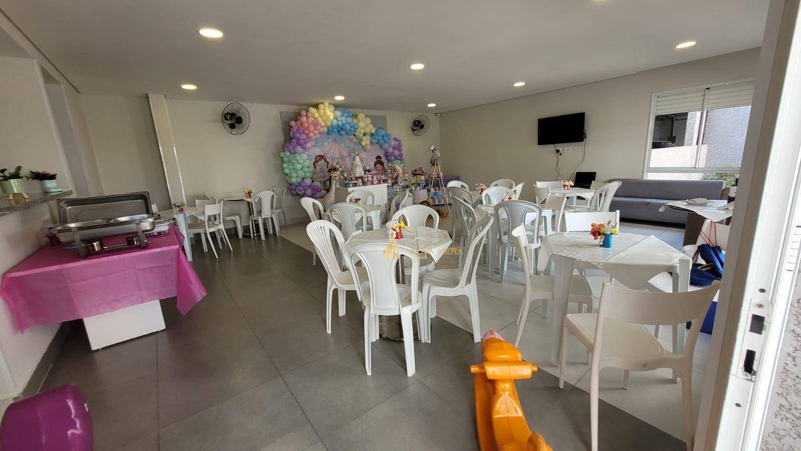 Apartamento à venda com 2 quartos, 52m² - Foto 15