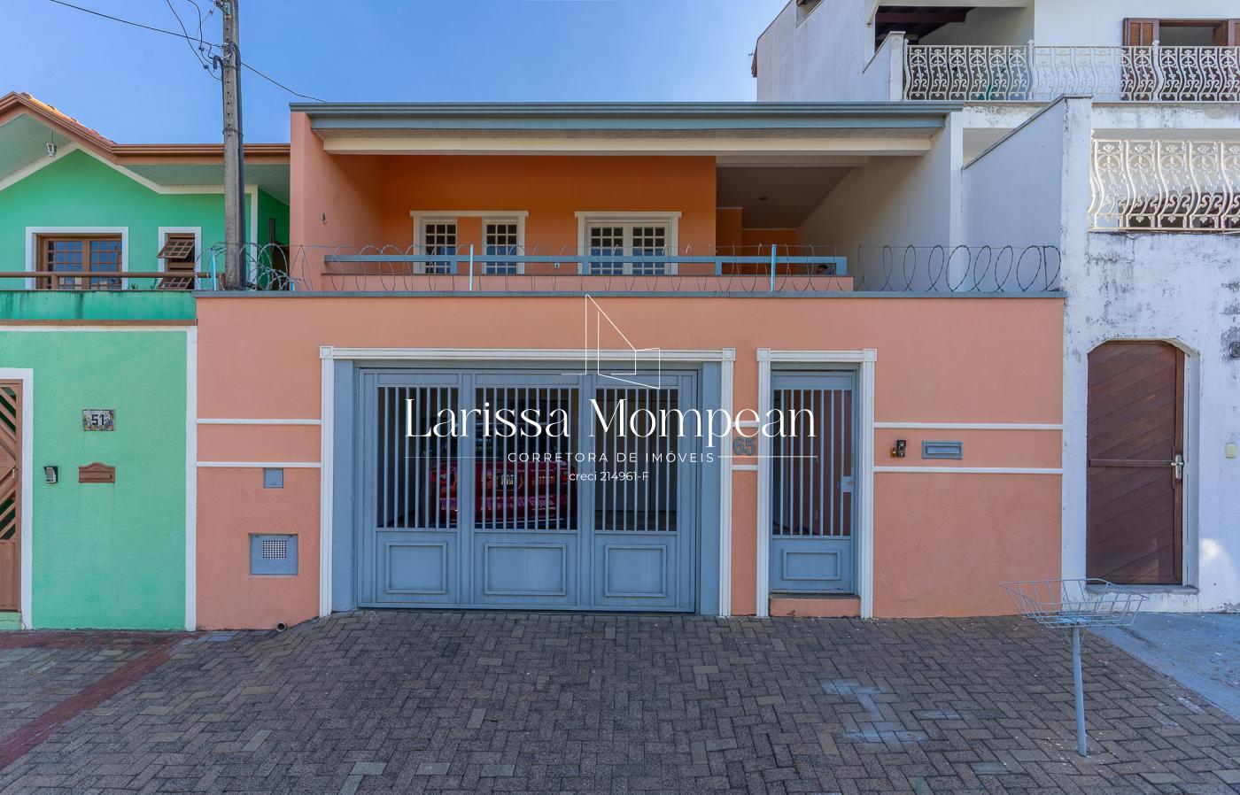 Casa à venda com 3 quartos, 200m² - Foto 1