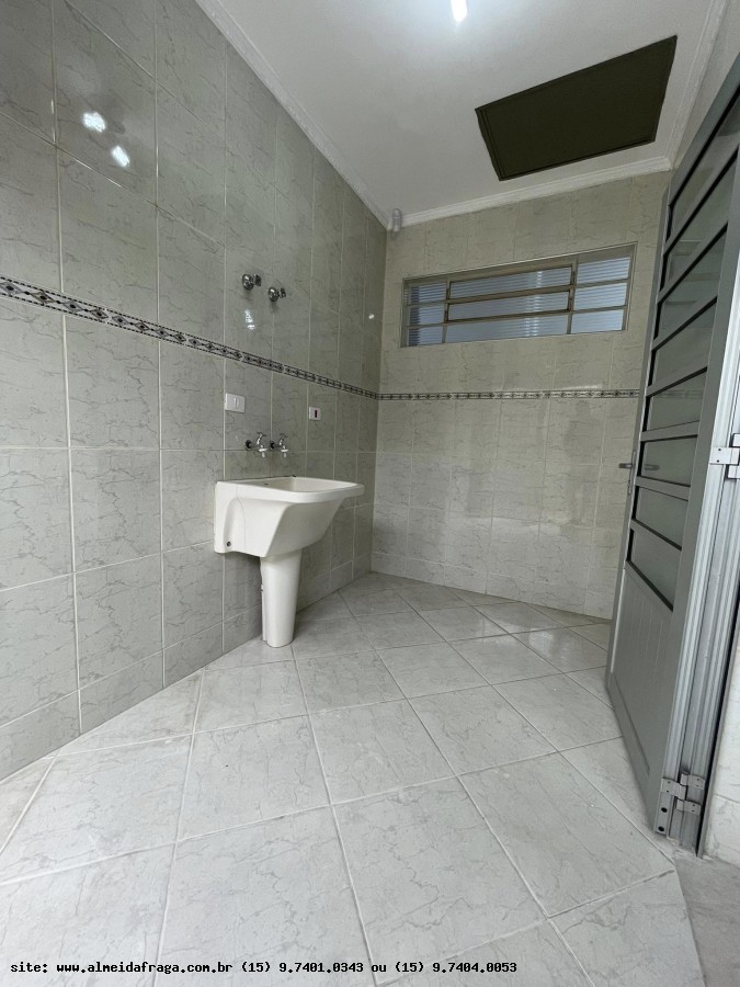 Casa para alugar com 3 quartos, 375m² - Foto 10