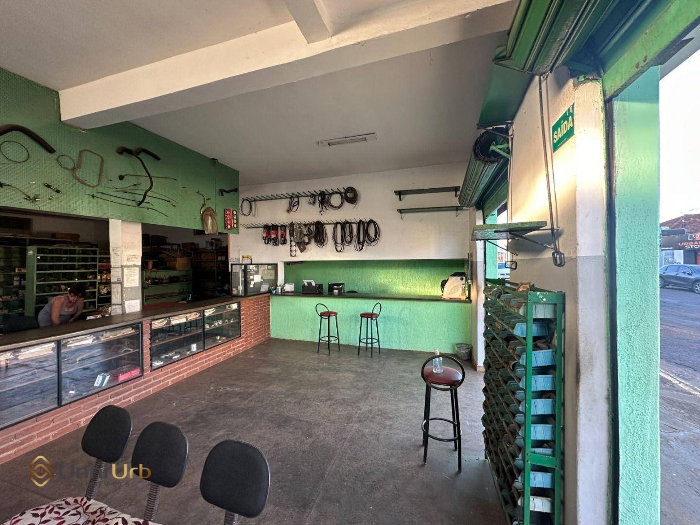 Loja-Salão, 859 m² - Foto 1