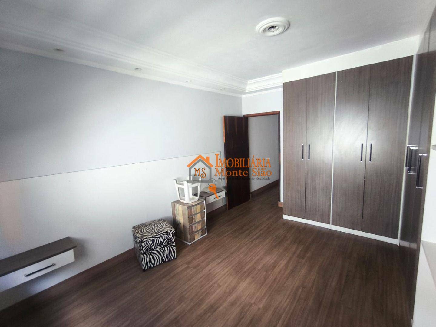 Sobrado à venda com 3 quartos, 200m² - Foto 15