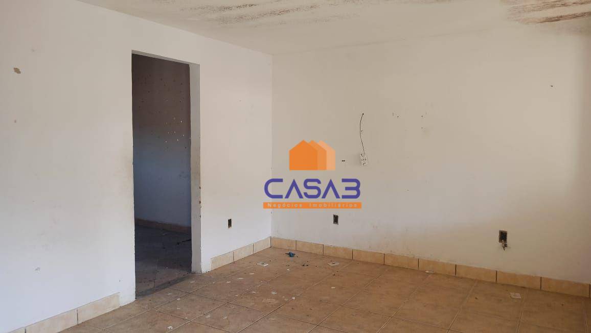 Casa à venda com 3 quartos, 200m² - Foto 3