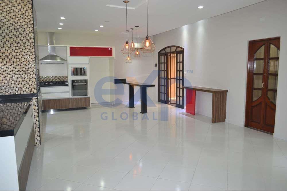 Casa à venda com 3 quartos, 350m² - Foto 6