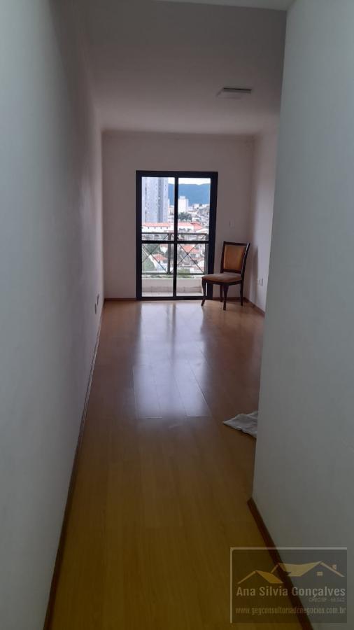 Apartamento à venda com 2 quartos, 72m² - Foto 2