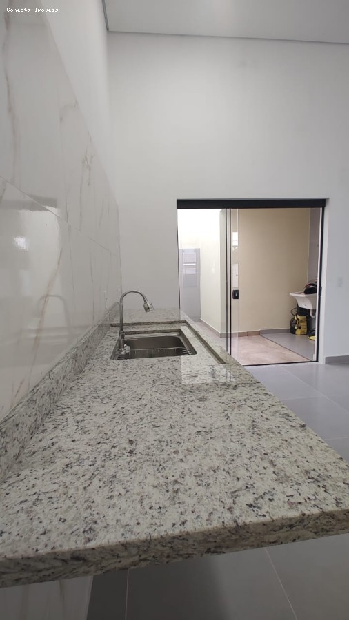 Casa à venda com 2 quartos, 70m² - Foto 21