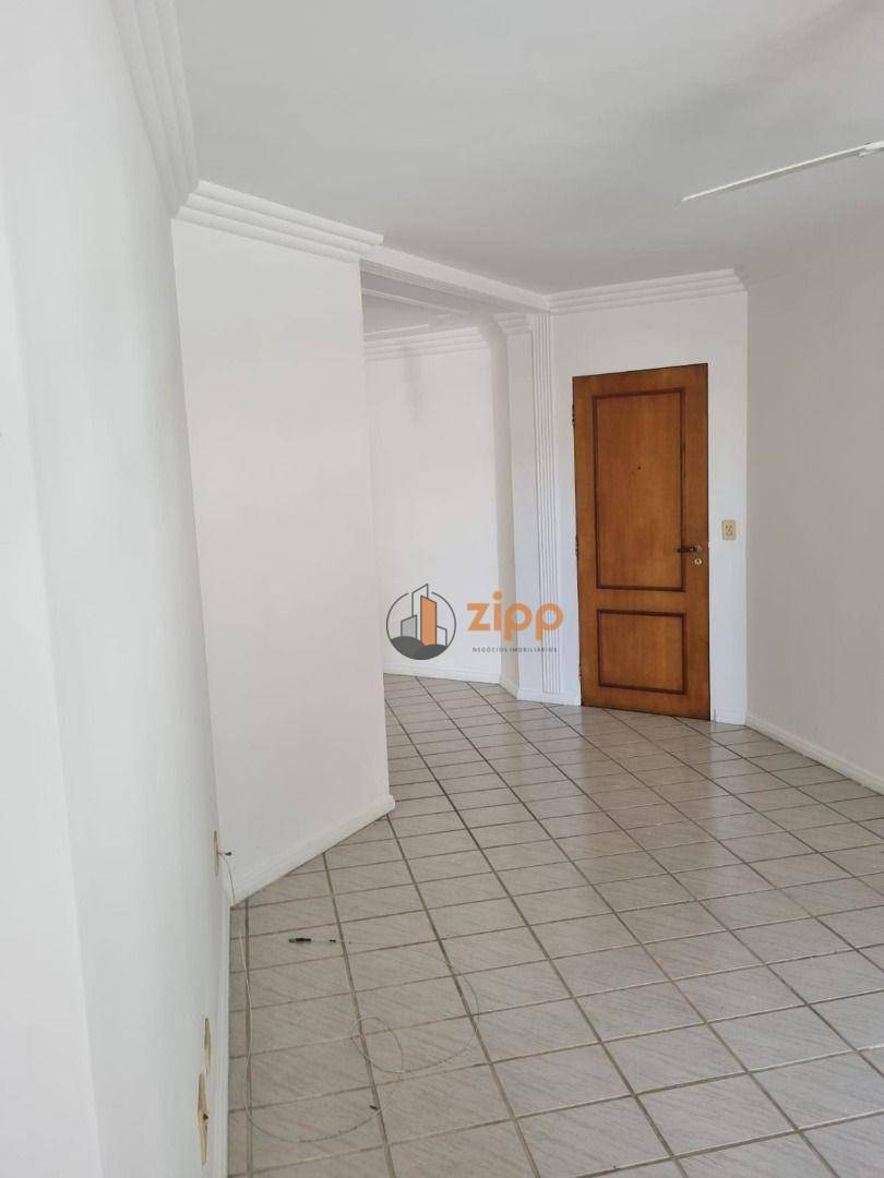 Apartamento para alugar com 3 quartos, 70m² - Foto 12