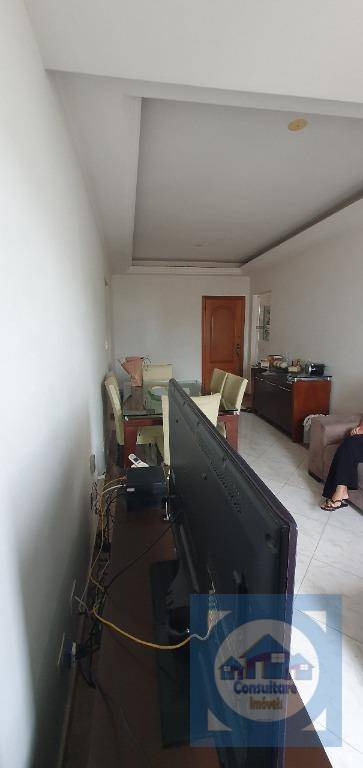 Apartamento à venda com 2 quartos, 107m² - Foto 4