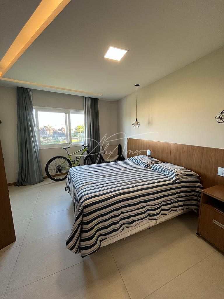 Casa de Condomínio à venda com 3 quartos, 300m² - Foto 13