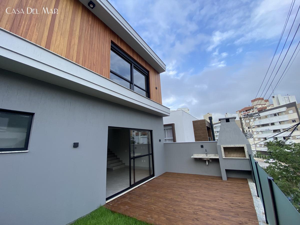 Casa à venda com 3 quartos, 220m² - Foto 6