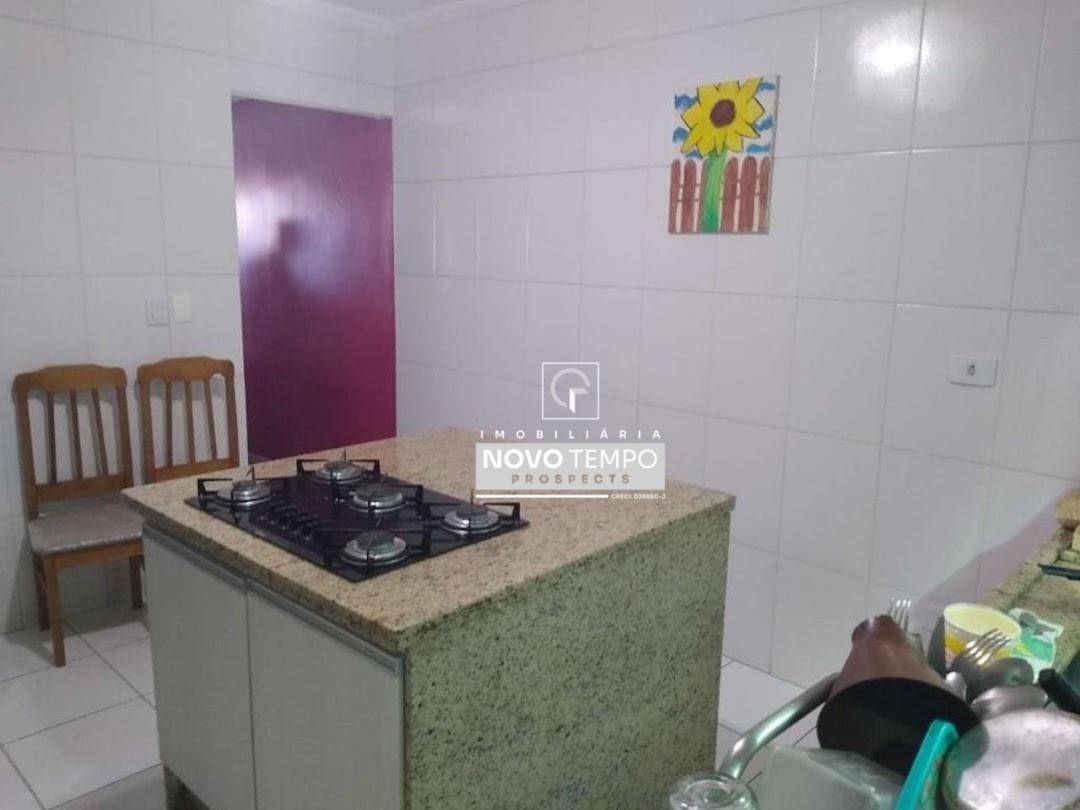 Sobrado à venda com 2 quartos, 100m² - Foto 1