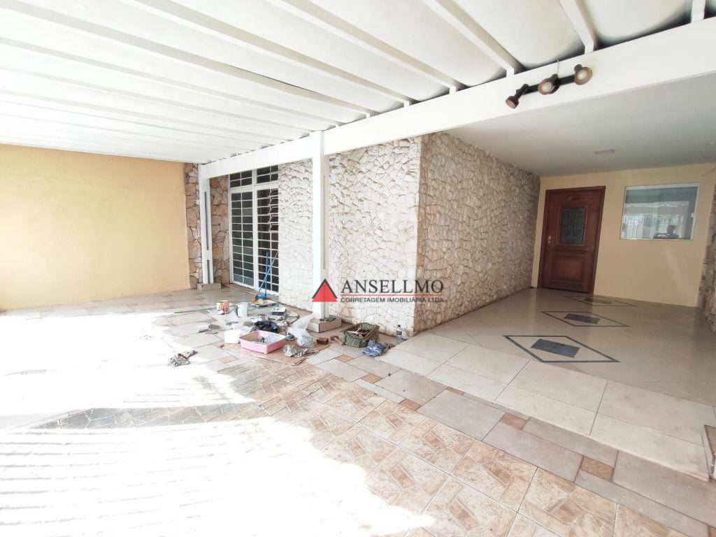 Casa à venda e aluguel com 3 quartos, 209m² - Foto 3