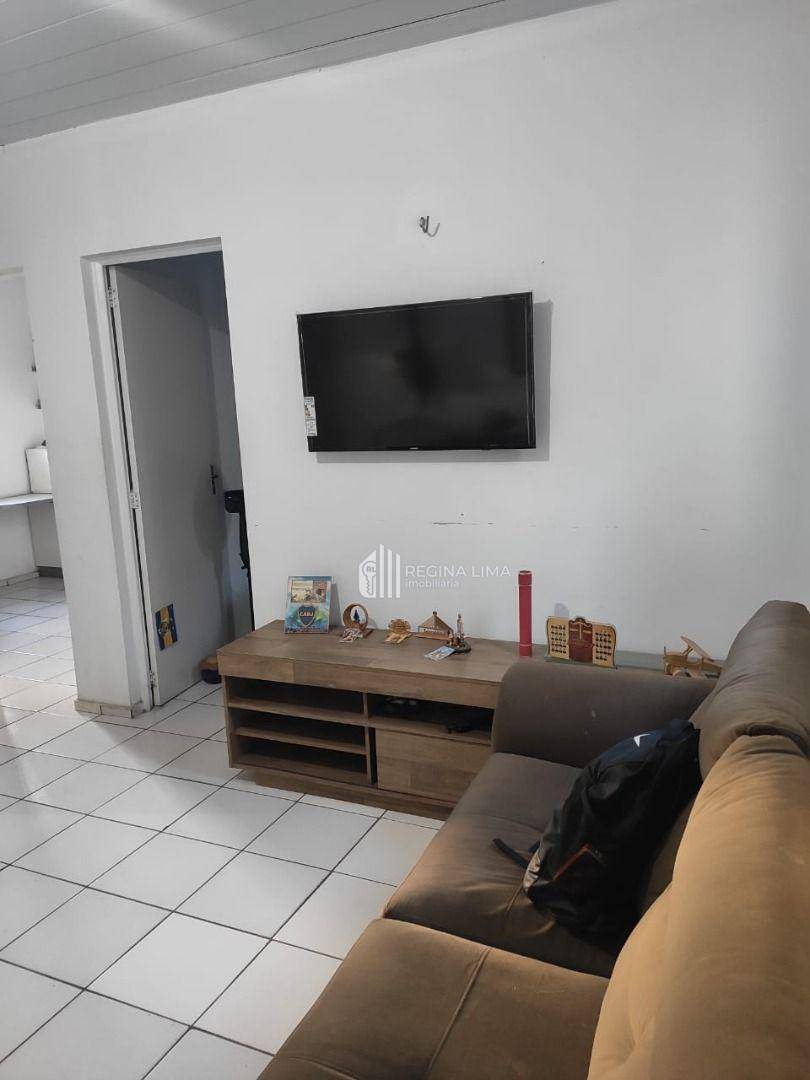 Apartamento à venda com 2 quartos, 42m² - Foto 3