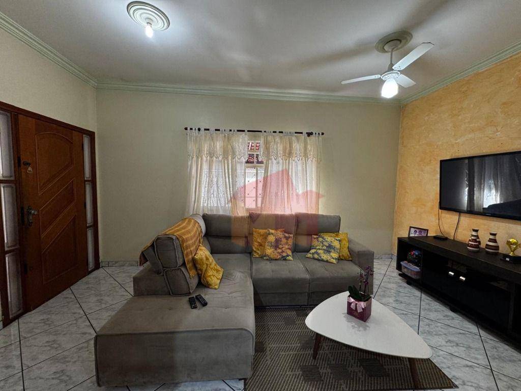 Casa, 3 quartos, 218 m² - Foto 5