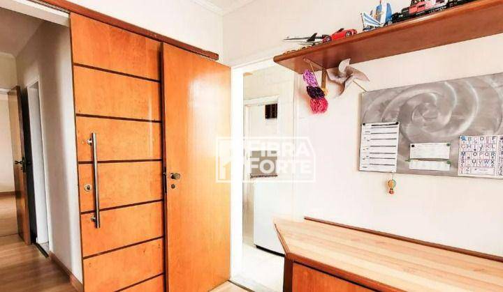 Apartamento à venda com 3 quartos, 110m² - Foto 11