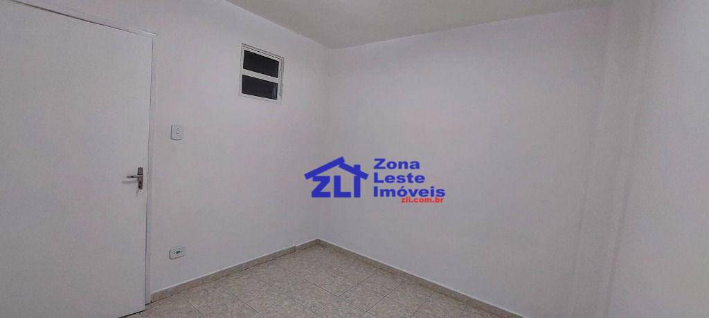 Apartamento para alugar com 2 quartos, 50m² - Foto 12