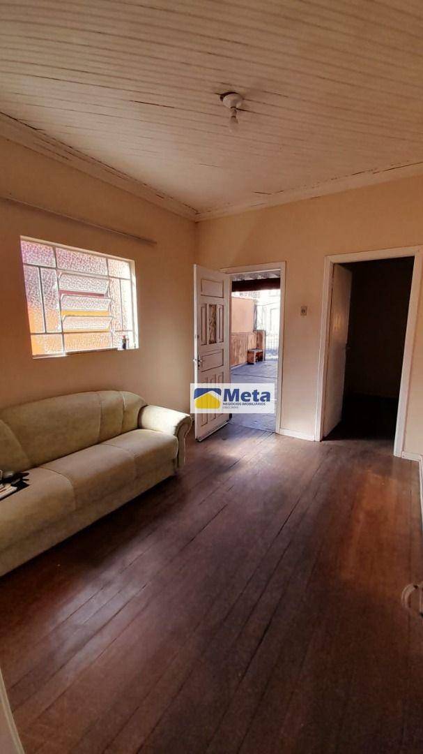 Casa à venda com 3 quartos, 92m² - Foto 2