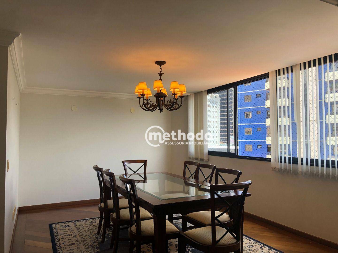 Apartamento à venda com 3 quartos, 235m² - Foto 2