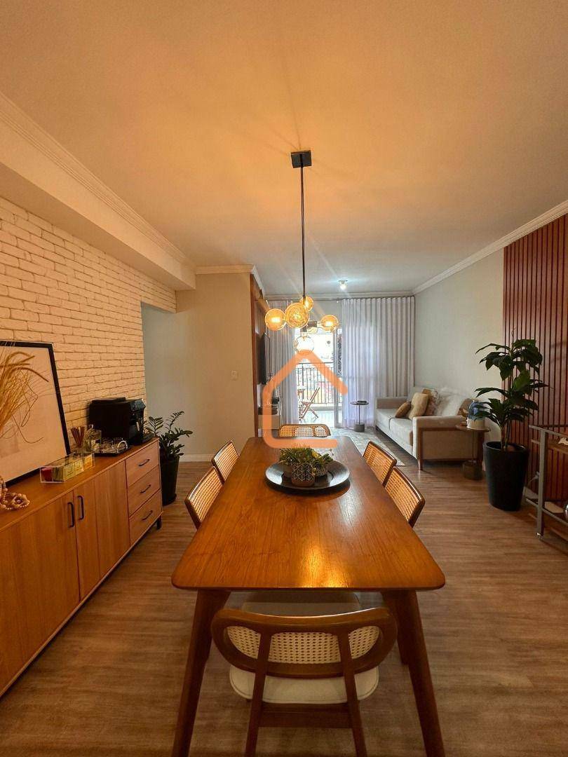 Apartamento à venda com 3 quartos, 94m² - Foto 2