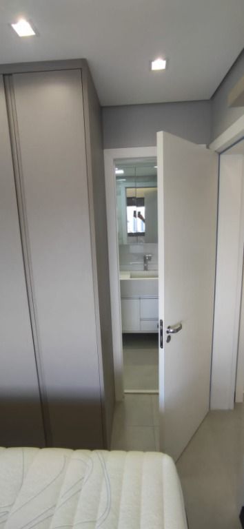 Apartamento à venda com 2 quartos, 66m² - Foto 52