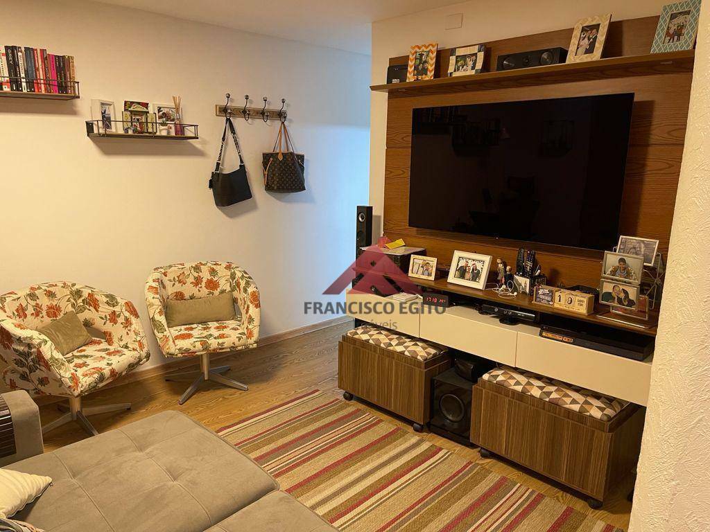 Apartamento à venda com 2 quartos, 67m² - Foto 1