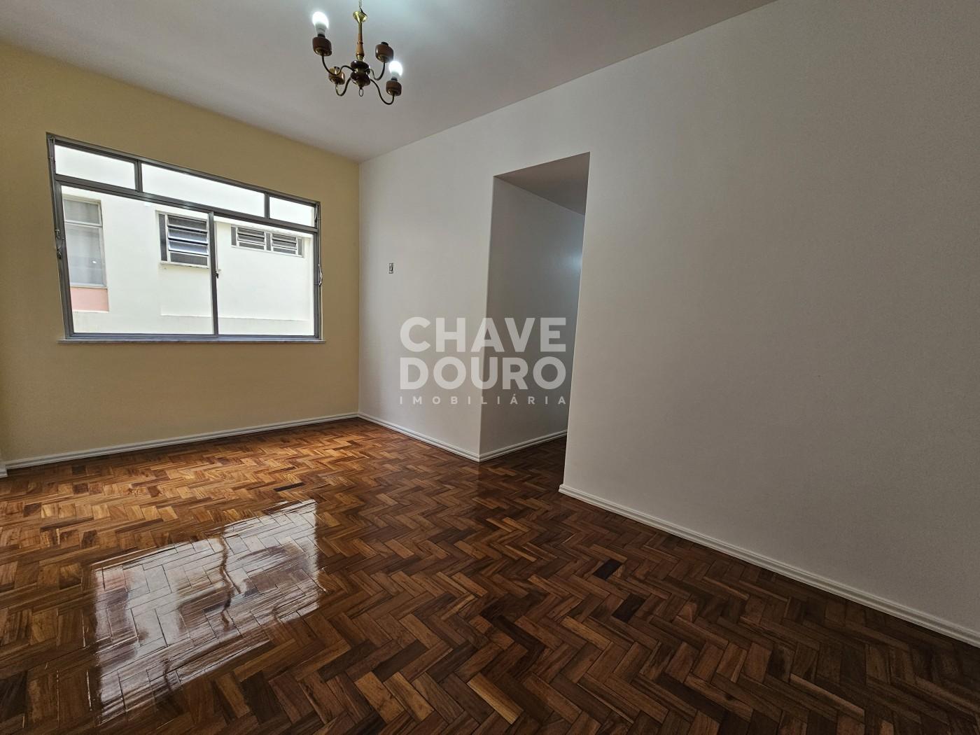 Apartamento à venda com 2 quartos, 55m² - Foto 2
