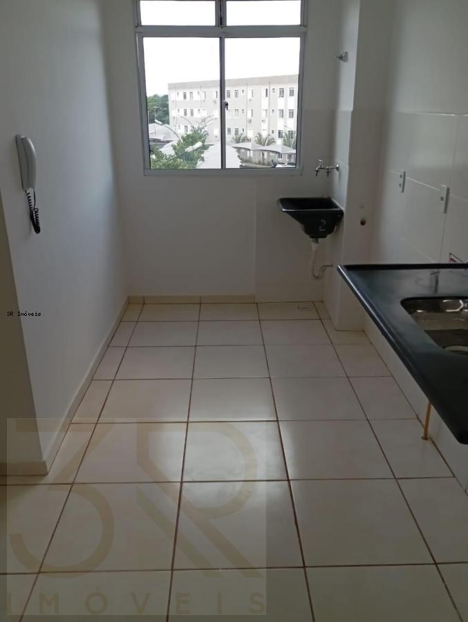 Apartamento à venda com 2 quartos, 43m² - Foto 2