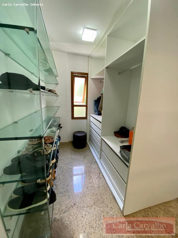 Casa de Condomínio à venda com 8 quartos, 750m² - Foto 2