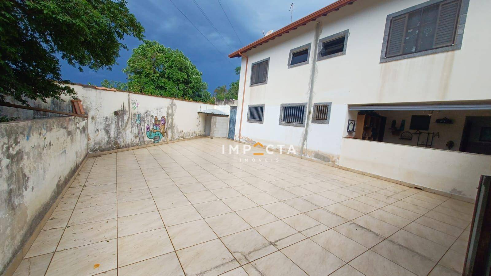 Casa à venda com 4 quartos, 320m² - Foto 9