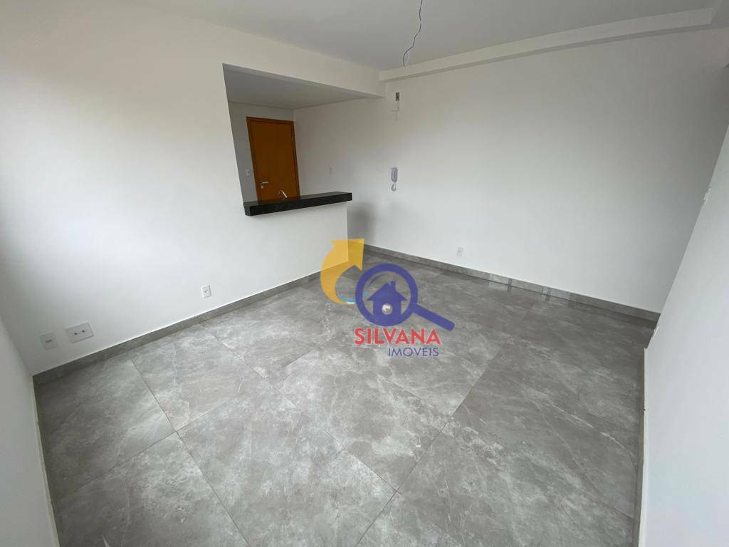 Apartamento à venda com 2 quartos, 60m² - Foto 2