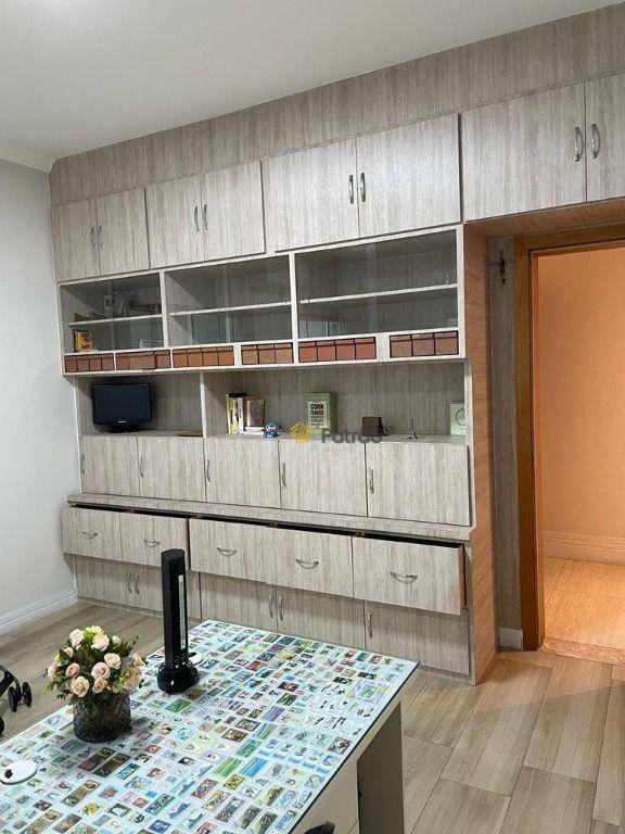 Casa à venda e aluguel com 5 quartos, 500m² - Foto 15