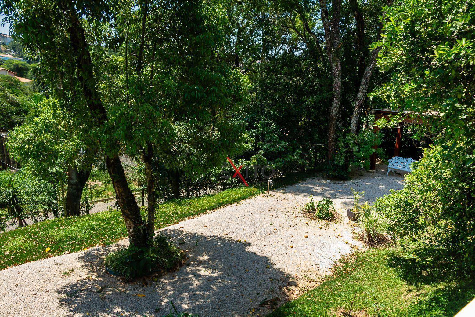 Casa à venda e aluguel com 3 quartos, 400m² - Foto 83