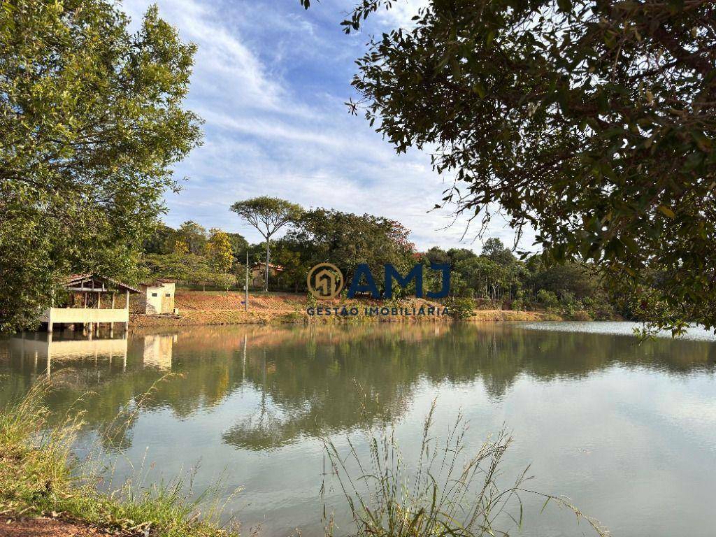 Chácara à venda e aluguel com 2 quartos, 174m² - Foto 24