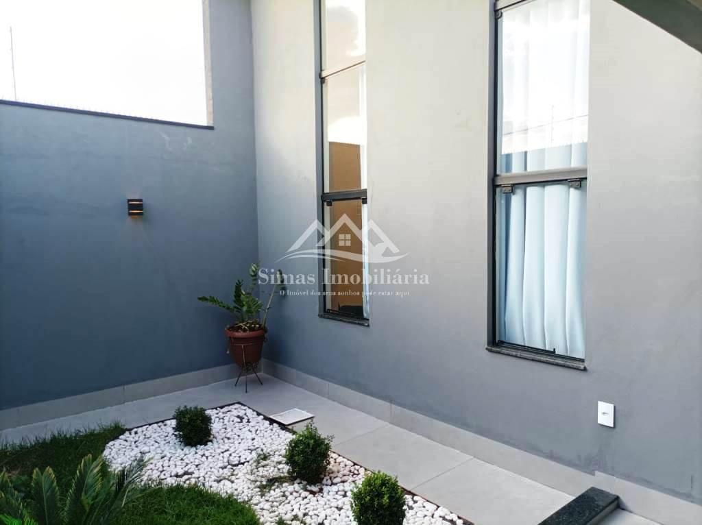 Casa à venda com 3 quartos, 205m² - Foto 4