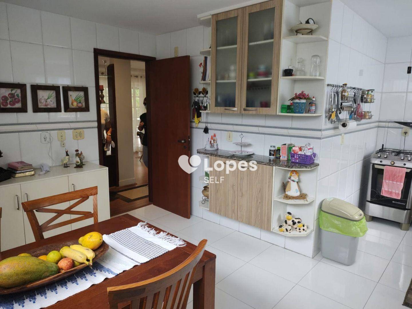 Casa de Condomínio à venda com 3 quartos, 235m² - Foto 13