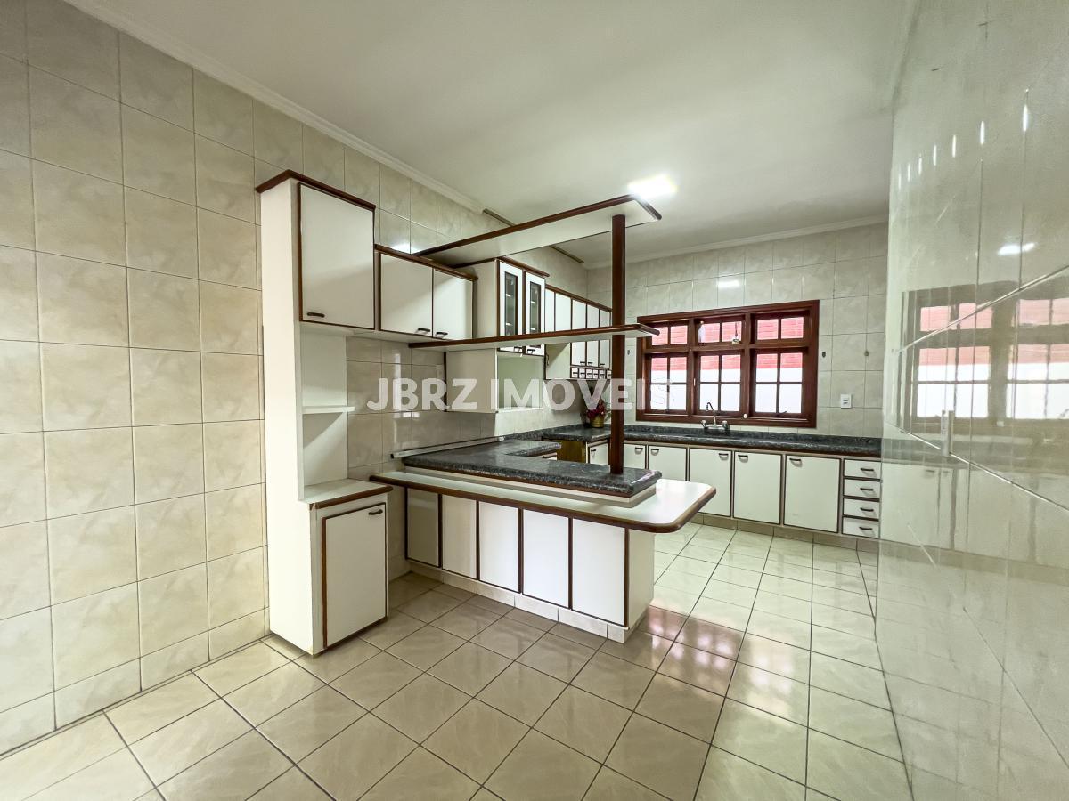 Casa à venda com 3 quartos, 379m² - Foto 38