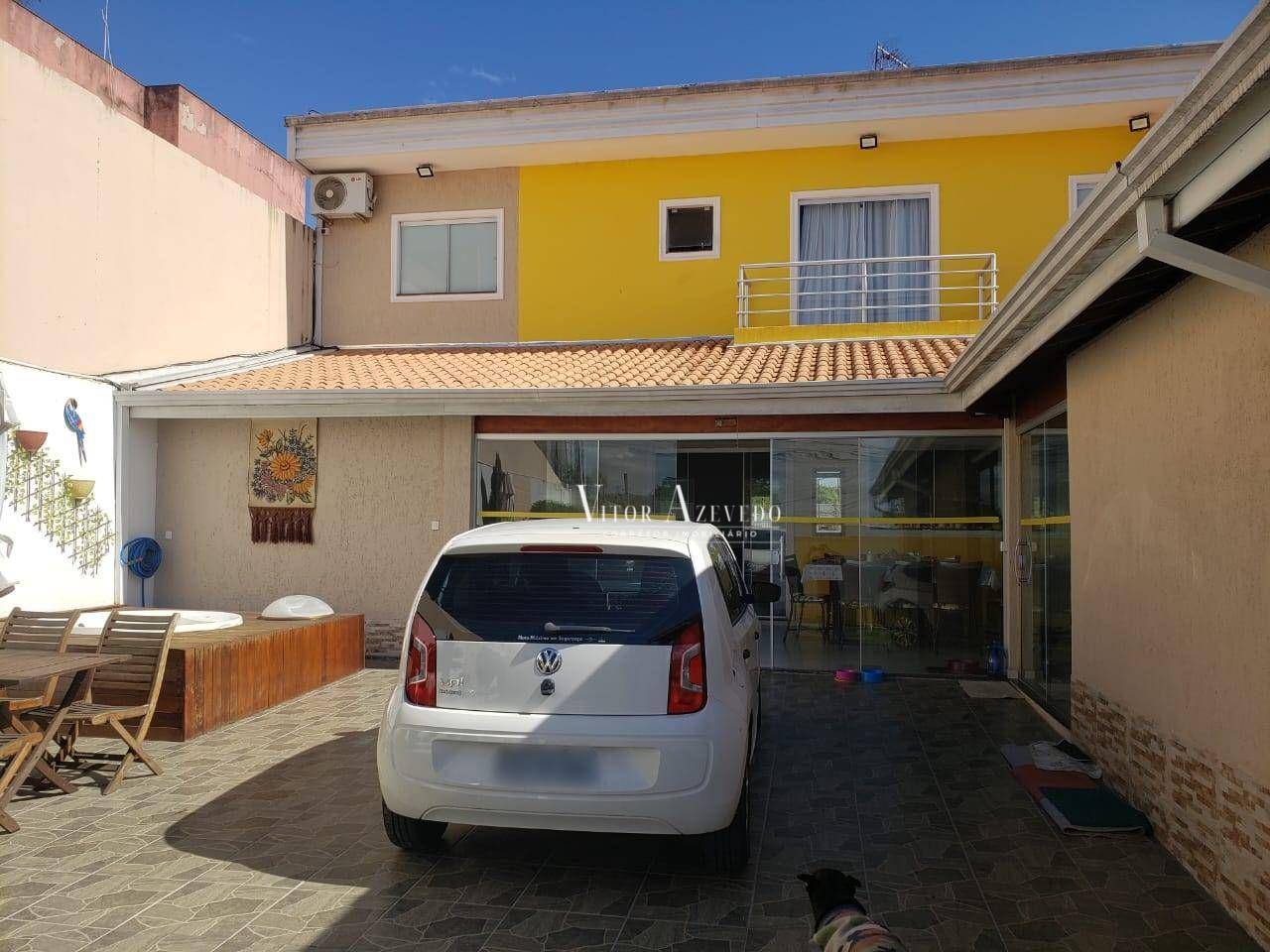 Casa à venda com 3 quartos, 170m² - Foto 1