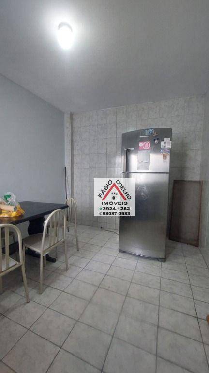 Sobrado à venda com 4 quartos, 130m² - Foto 13