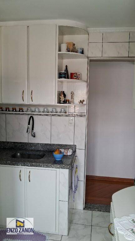 Apartamento à venda com 2 quartos, 56m² - Foto 11