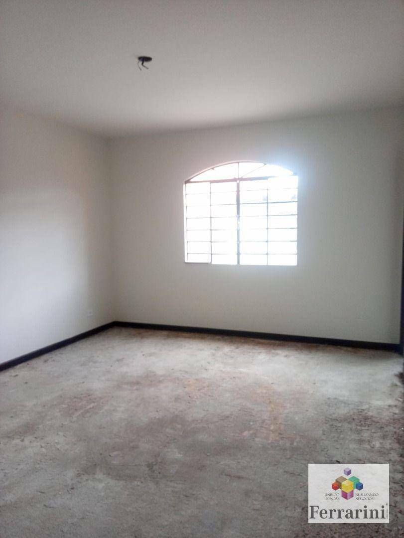 Casa para alugar com 5 quartos, 254m² - Foto 24