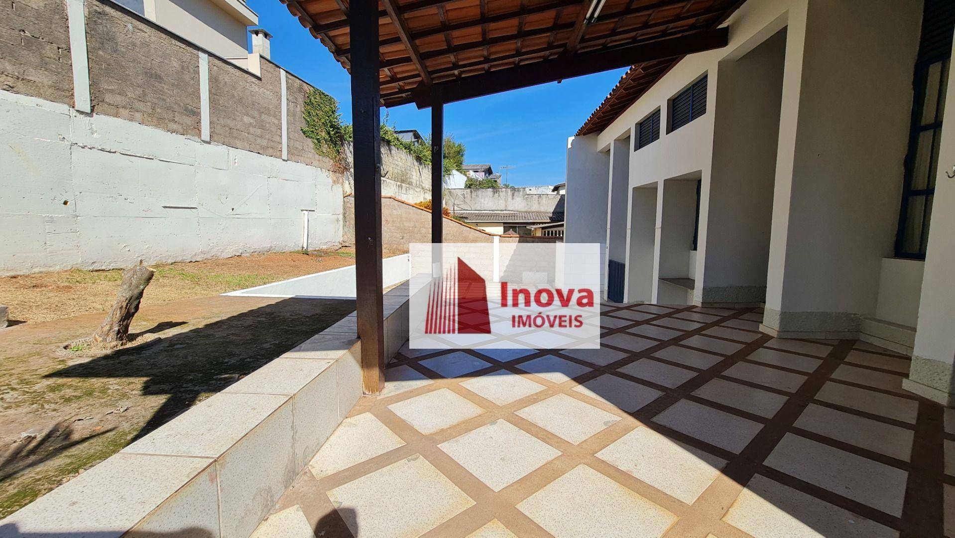 Casa à venda com 4 quartos, 344m² - Foto 42