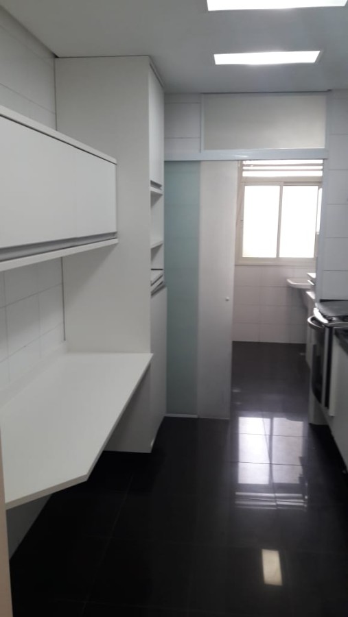 Apartamento para alugar com 3 quartos, 122m² - Foto 25